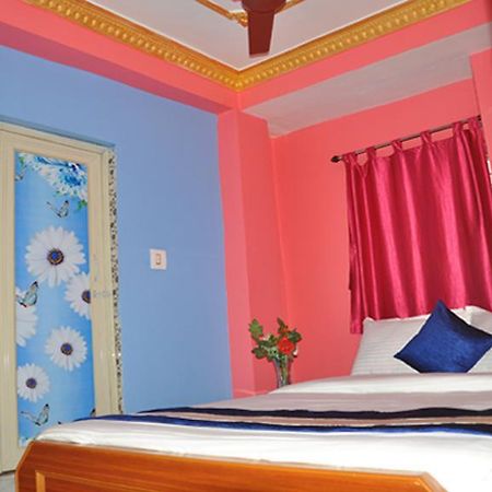 H C N Guest House Kolkata Exterior photo
